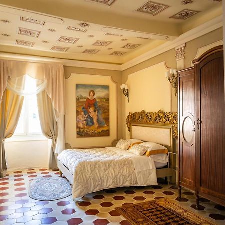 Palazzo Lari Sarzana Hotel Ngoại thất bức ảnh