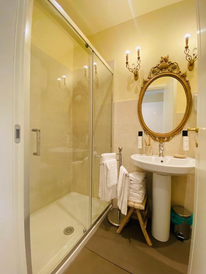 Palazzo Lari Sarzana Hotel Ngoại thất bức ảnh